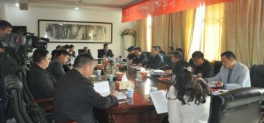 万宝新区党委集中学习《准则》《条例》