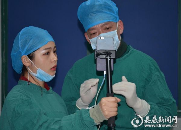 手术结束后周院长为网友们答疑解惑