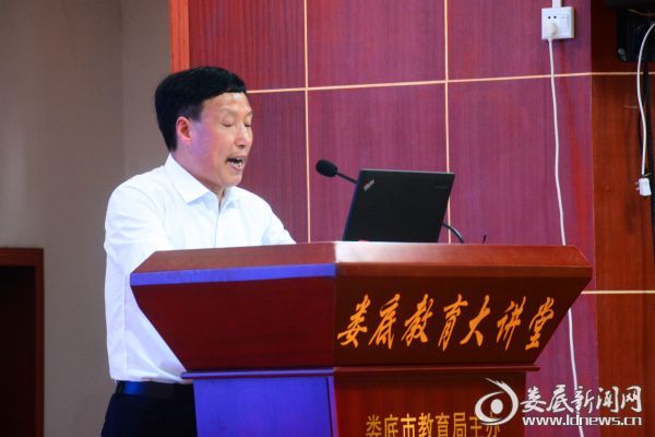 全国模范教师，新化县奉家毛坪小学奉光辉老师讲述他与留守儿童的故事