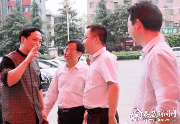 郭细军充分肯定了医院“管卫创文”工作的整改速度、落实情况和浓郁的工作氛围