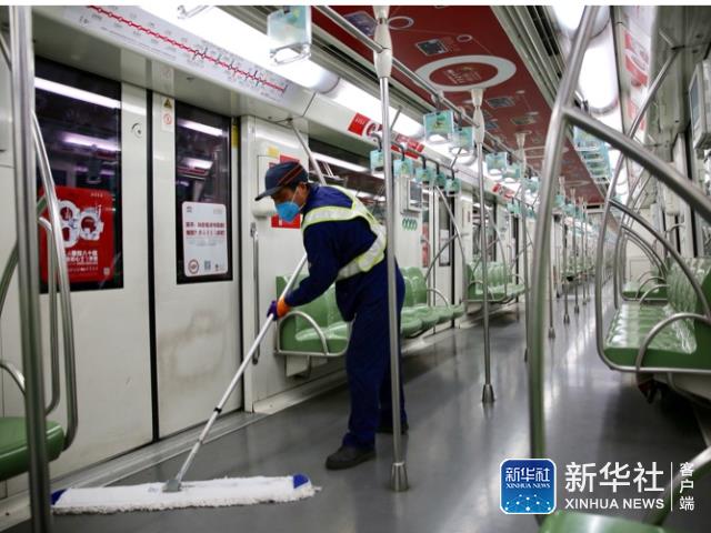 上海地铁延时运营 :多条线路周末延时到零点