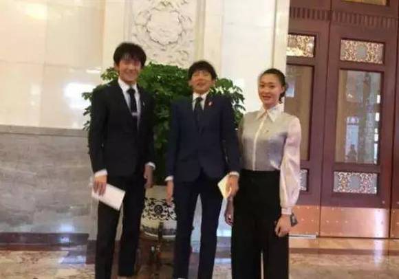 TFboys王源:身高不够蹦起来凑?