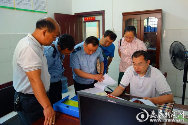 在石冲口镇农安站开展检查