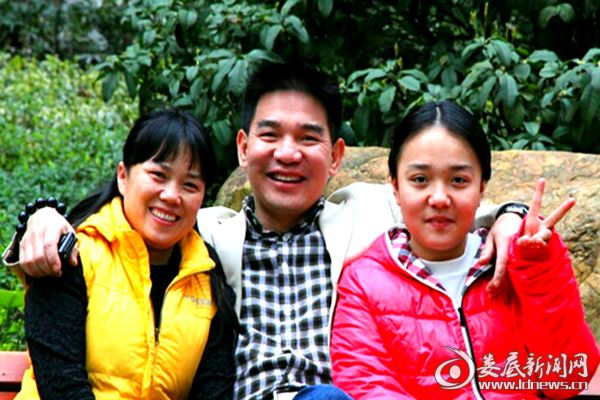 陈玲家庭合影。(资料图)DSC_2881