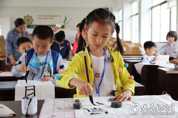 3、书法比赛现场