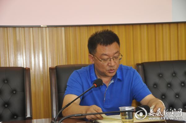 市水利局党组书记、局长刘新文作指示