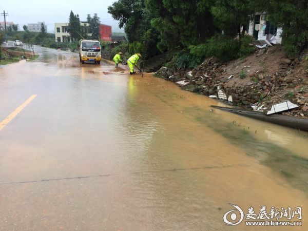 清理涵洞,排积水