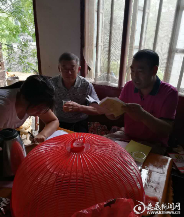 （院长邹奇现场帮扶）