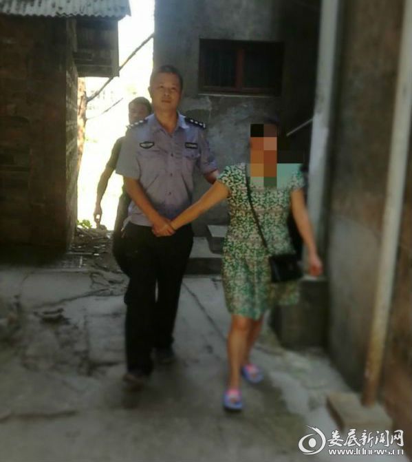 民警抓获涉黄嫌疑女子[1]_看图王