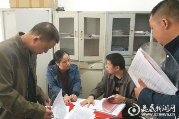 （梓门桥镇检查现场）