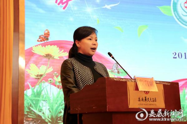 全科医生代表肖琳宣读了全科医生驻村服务倡议书