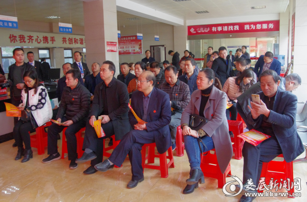 困难群众“微心愿”认领现场