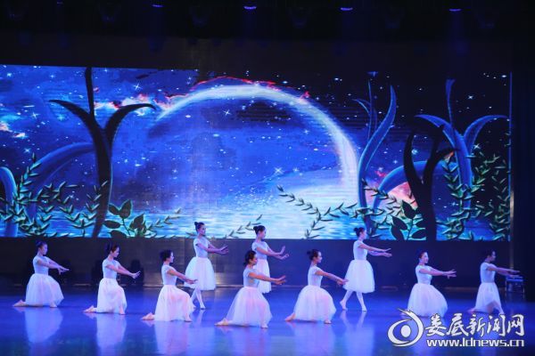 舞蹈《芭蕾组合》