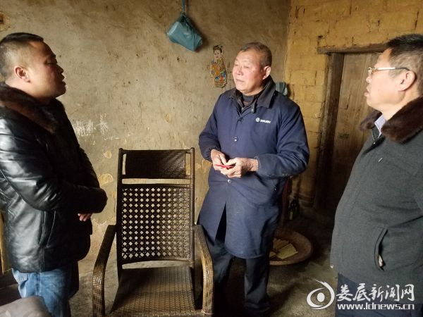 慰问贫困户并送上送新春祝福