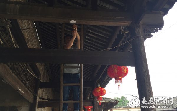 （在合适位置安装独立式感烟火灾探测报警器）