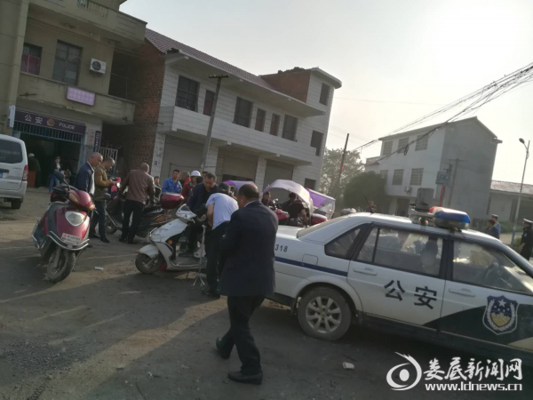 (图为安装现场)