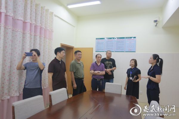 参观门诊大楼