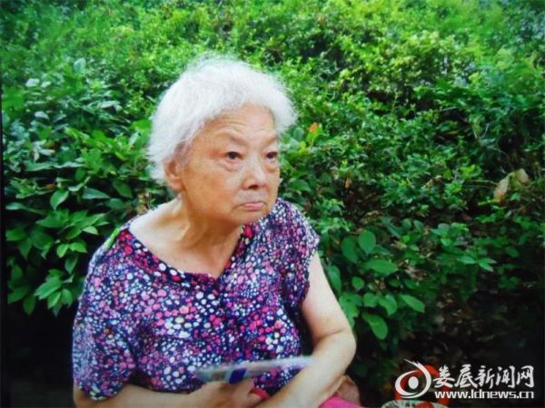 民警利用特殊人群信息库快速护送走失老人回家