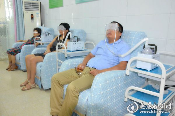 娄底爱尔眼科医院干眼SPA诊疗受到越来越多的市民追捧