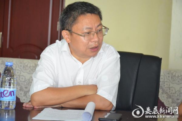 娄底爱尔眼科医院CEO兼院长廖华发言