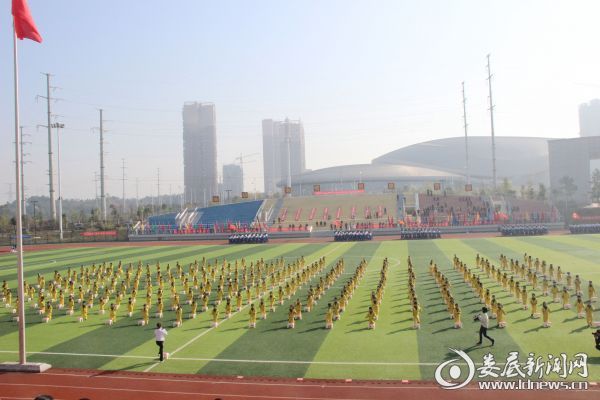 友谦杯娄底市中学生田径运动会在双峰一中举