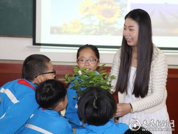（10月9日至28日，娄底四小举行青年教师“岗位大练兵”教学活动）