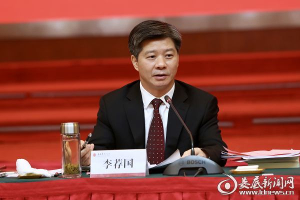 李荐国向《娄底日报》创刊30周年表示祝贺，向报社全体新闻工作者和离退休老同志致以崇高敬意，并借此机会