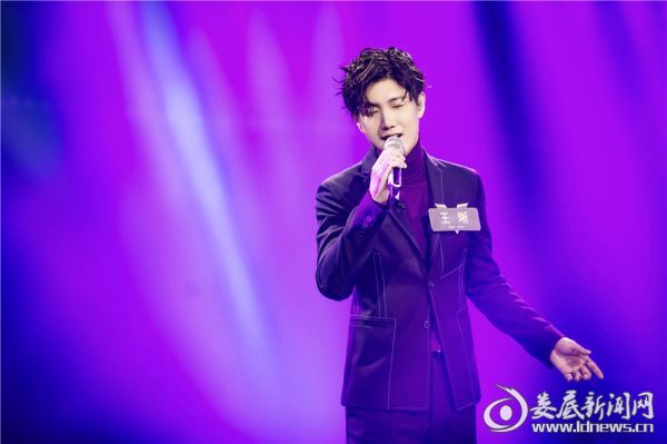 声入人心王晰献唱求婚歌曲 尚雯婕赞其声音难拒绝