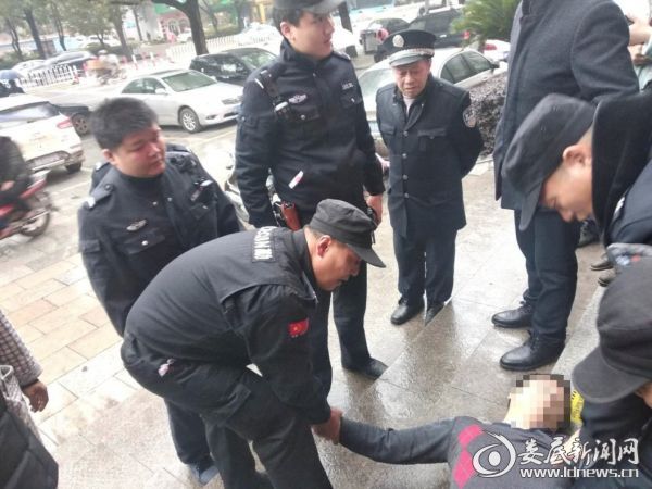 下载 (3)
