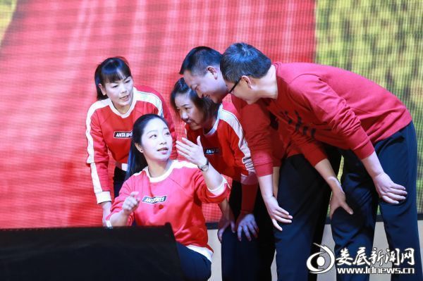 众志成城拔穷根