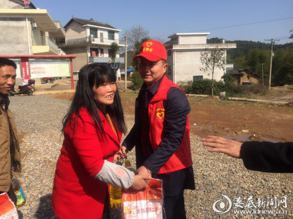 （活动现场）