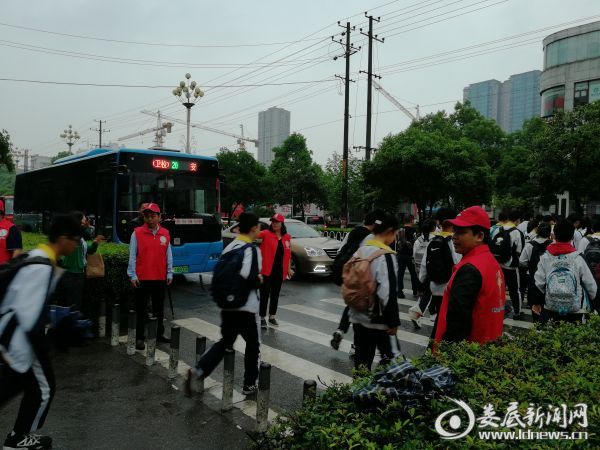 志愿服务活动现场2