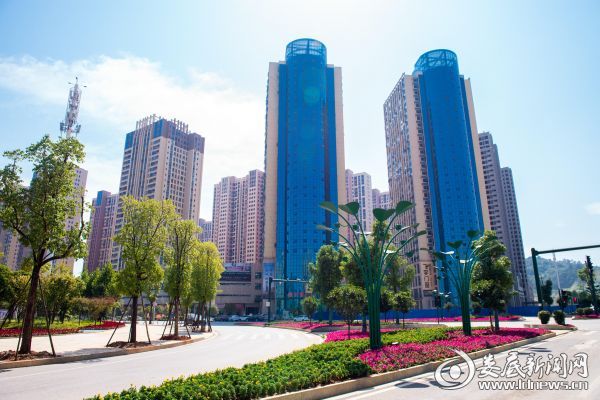 娄星南路与与静安街交叉路口