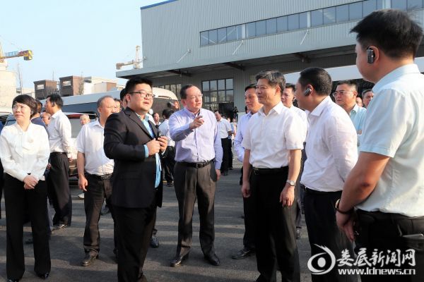 （听取娄底高新区有关情况介绍）