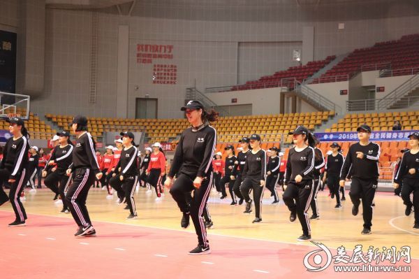 （活力四射的开场舞）