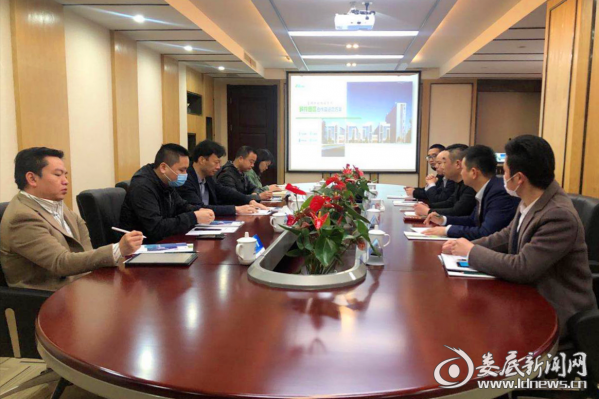 (座谈中,双方就合作机制、项目推进等方面展开深入交流和讨论)