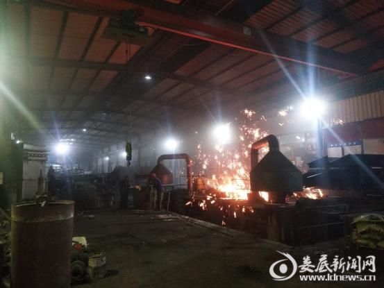 （图为品源机械生产车间生产情况）