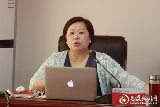 （湖南省科技成果与技术市场协会理事长张燕）