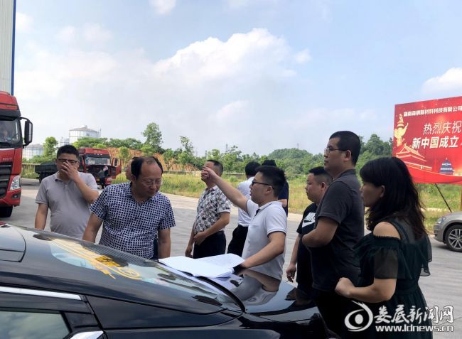 （在森钢核查标准厂房建设情况）