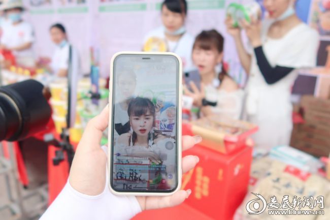 （“丰谷食品有限公司”用过企业号直播，为农副产品带货）
