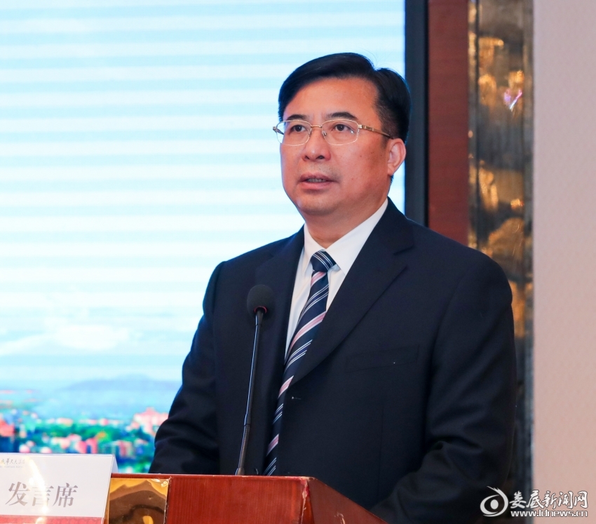 △娄底市委书记邹文辉出席并讲话。