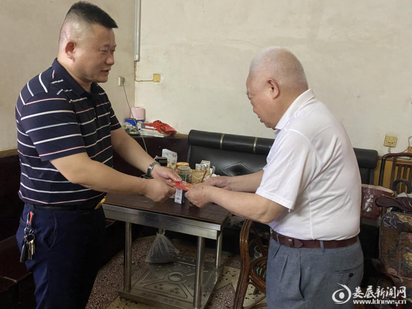（活动现场）