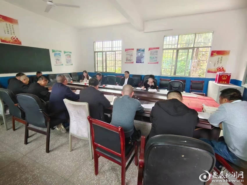 （座谈会现场）
