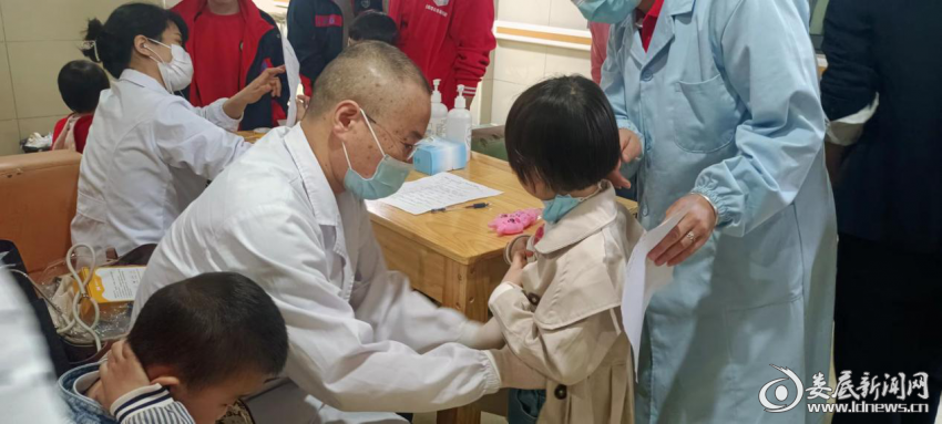 4月13日，湖南省人民医院儿童医学中心、神经外科、超声医学科等多学科组成的专家团队及湖南省康复辅具技术指导中心的康复教授走进娄底市社会福利院（娄底市孤残儿童特教学校），开展湖南省“明天计划”项目医疗筛查活动