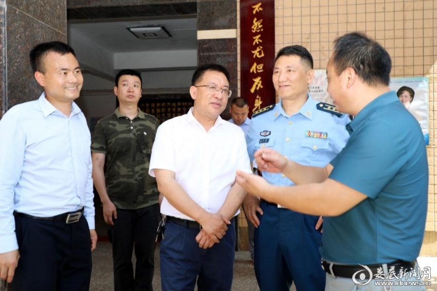 调研双拥校园双峰县曾国藩学校