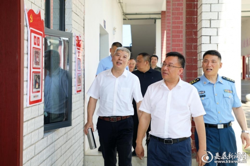 调研双峰县走马街镇退役军人服务站