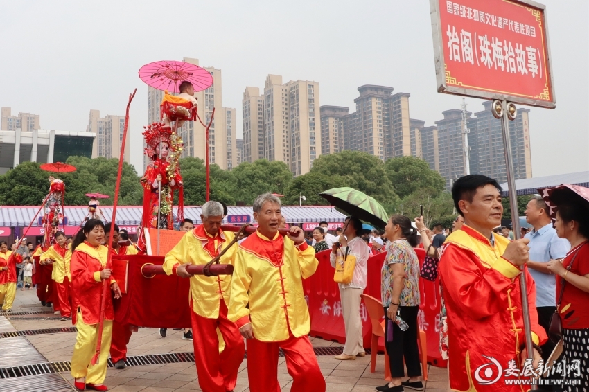 （珠梅抬故事）