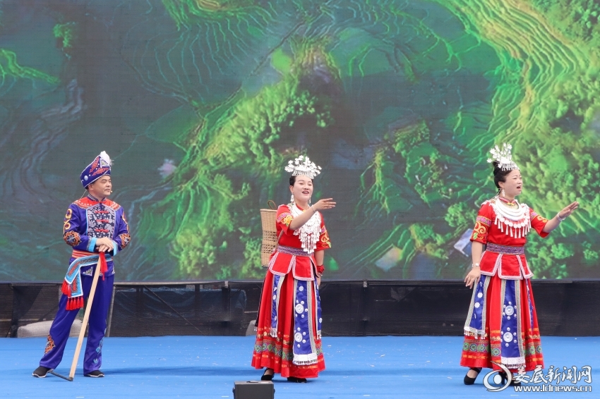 （原生态的国家级非遗新化山歌《唱支山歌打动娇》）