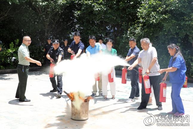 组织灭火实战演习