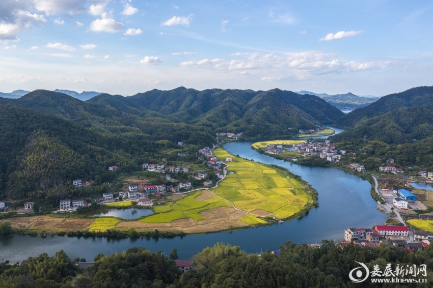 1b9b508e9781d149b69620944bc45dc8